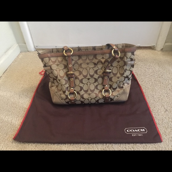 Coach Handbag - Picture 2 of 5